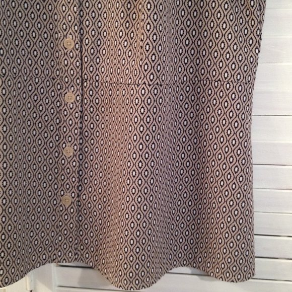 Silky Blouse Short Sleeved Peplum Button Down Career Tan Black Dana Buchman M - Picture 3 of 5